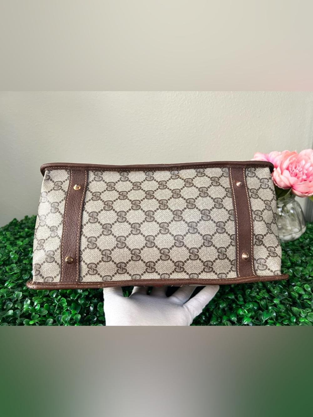 Vintage Gucci GG Supreme MonogramBeige and Brown- Main zipper has been replaced - Picture 5 of 11